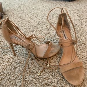 Steve Madden strappy heel